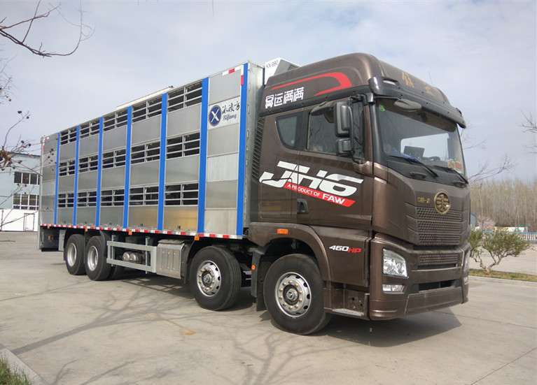 9.6米解放JH6畜禽車(豬仔車)